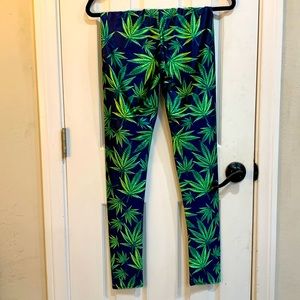 Satin Cannabis Leggings, size S